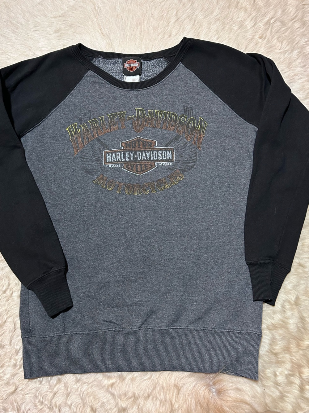 Harley-Davidson Black & Gray Raglan Long-Sleeve Logo Shirt